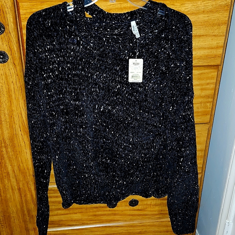 Mudd Chenille pullover sweater black with specks of white throughout sweater.